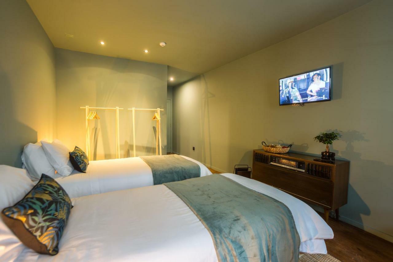 Laurear Guest House Porto Bagian luar foto